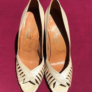 Vintage Rosina Ferragamo Schiavone Pumps 7.5 N New